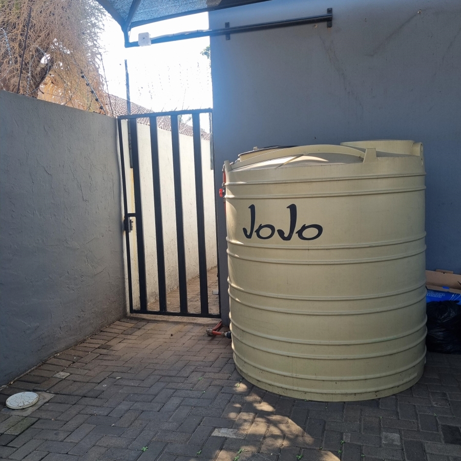 To Let Commercial Property for Rent in Rustenburg Central North West